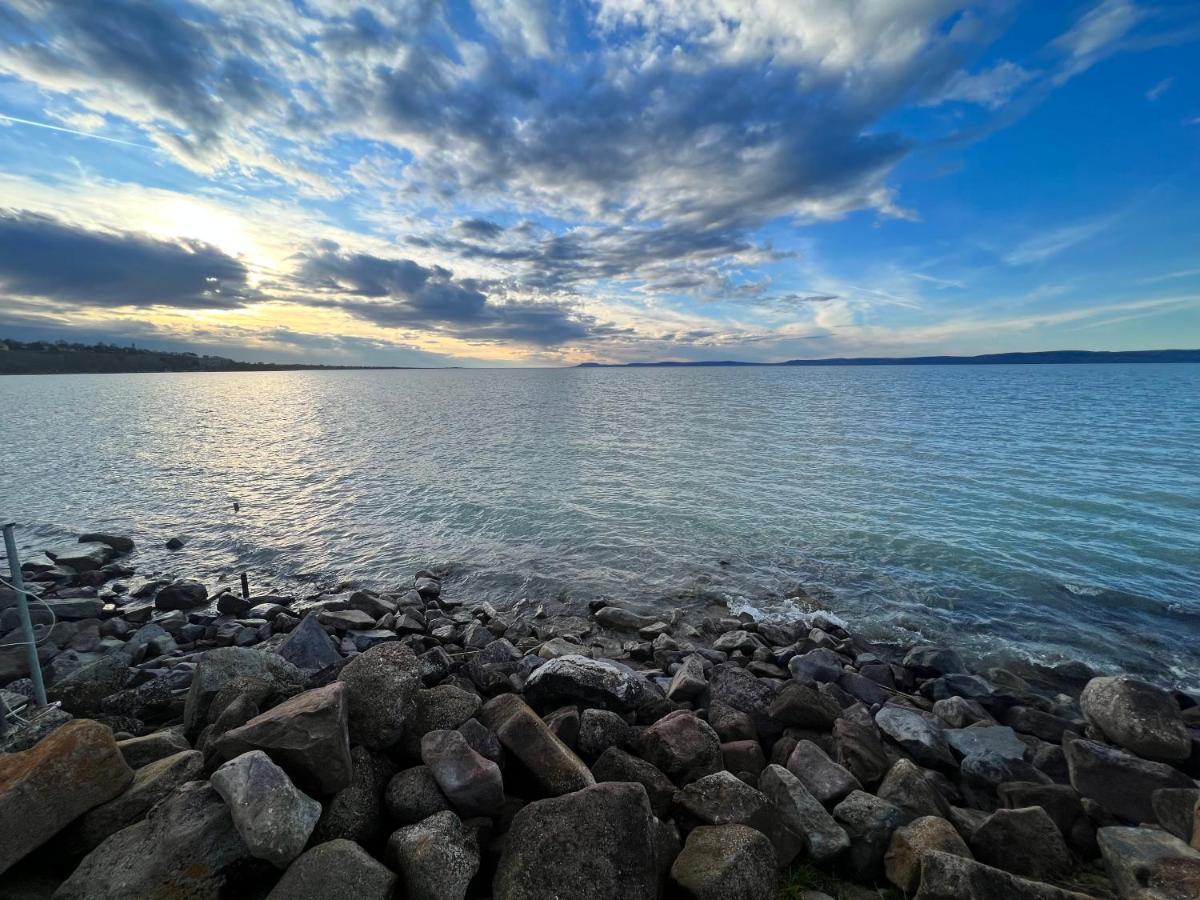 Voelgyhid Village Balaton Kőröshegy Exteriör bild